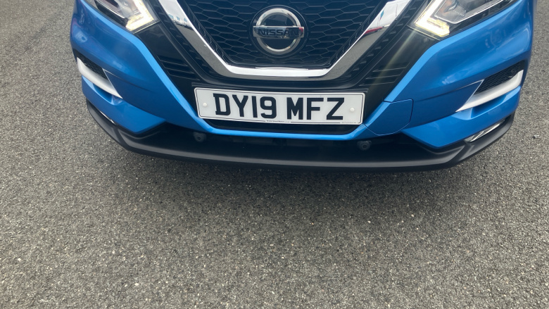 Nissan Qashqai 1.3 DiG-T N-Connecta 5dr Petrol Hatchback